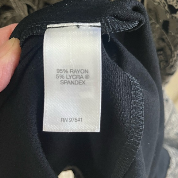 Elegant Black and Gray Patterned Dress - Picture 4 of 5